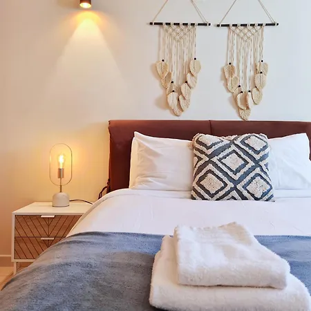 Sitio Do Raposo - - Wifi, Ac, & Center 200m Appartement *