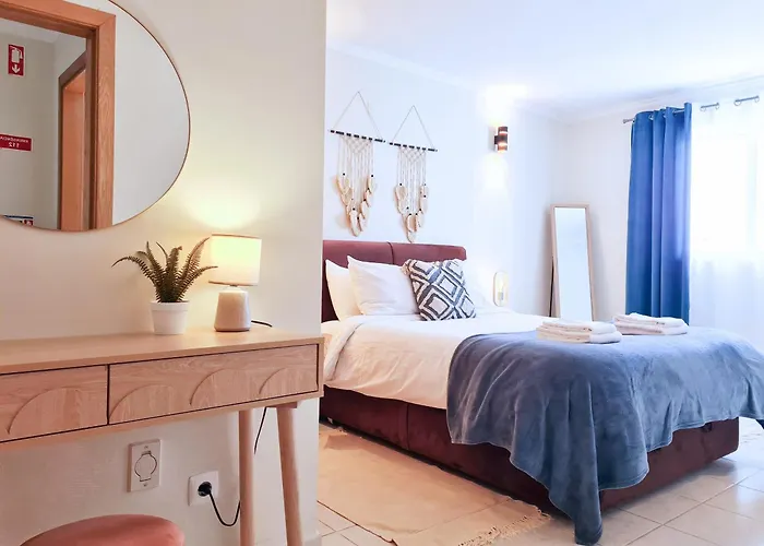 Sitio Do Raposo - - Wifi, Ac, & Center 200m 아파트