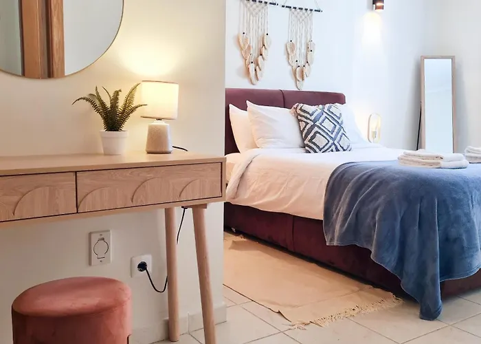 Apartment Sitio Do Raposo - - Wifi, Ac, & Center 200m